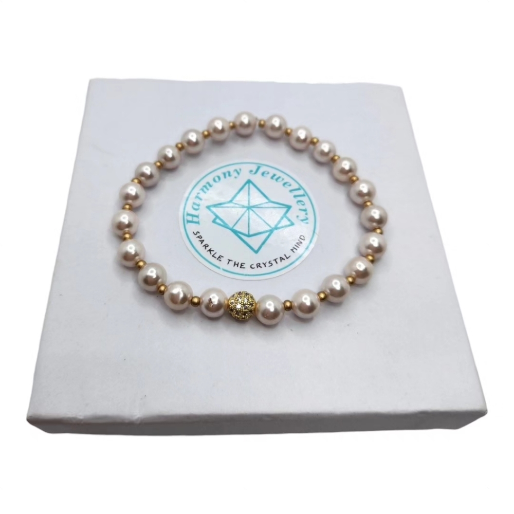 Majorica Pearl Zirconia charm bracelet